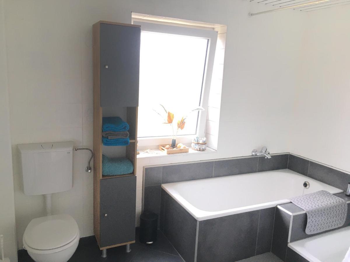 Ferienwohnung Burgblick Reifferscheid 헬렌탈 외부 사진